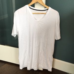Banana Republic v neck shirt